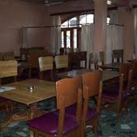 Hotel Azad Durgjan Luaran gambar