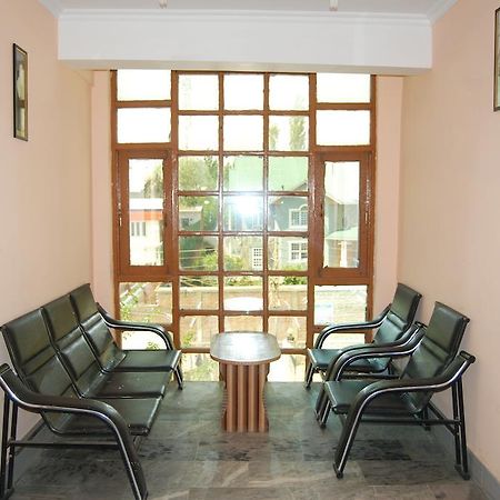 Hotel Azad Durgjan Luaran gambar